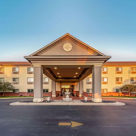 Quality Inn & Suites Ганнибал Экстерьер фото