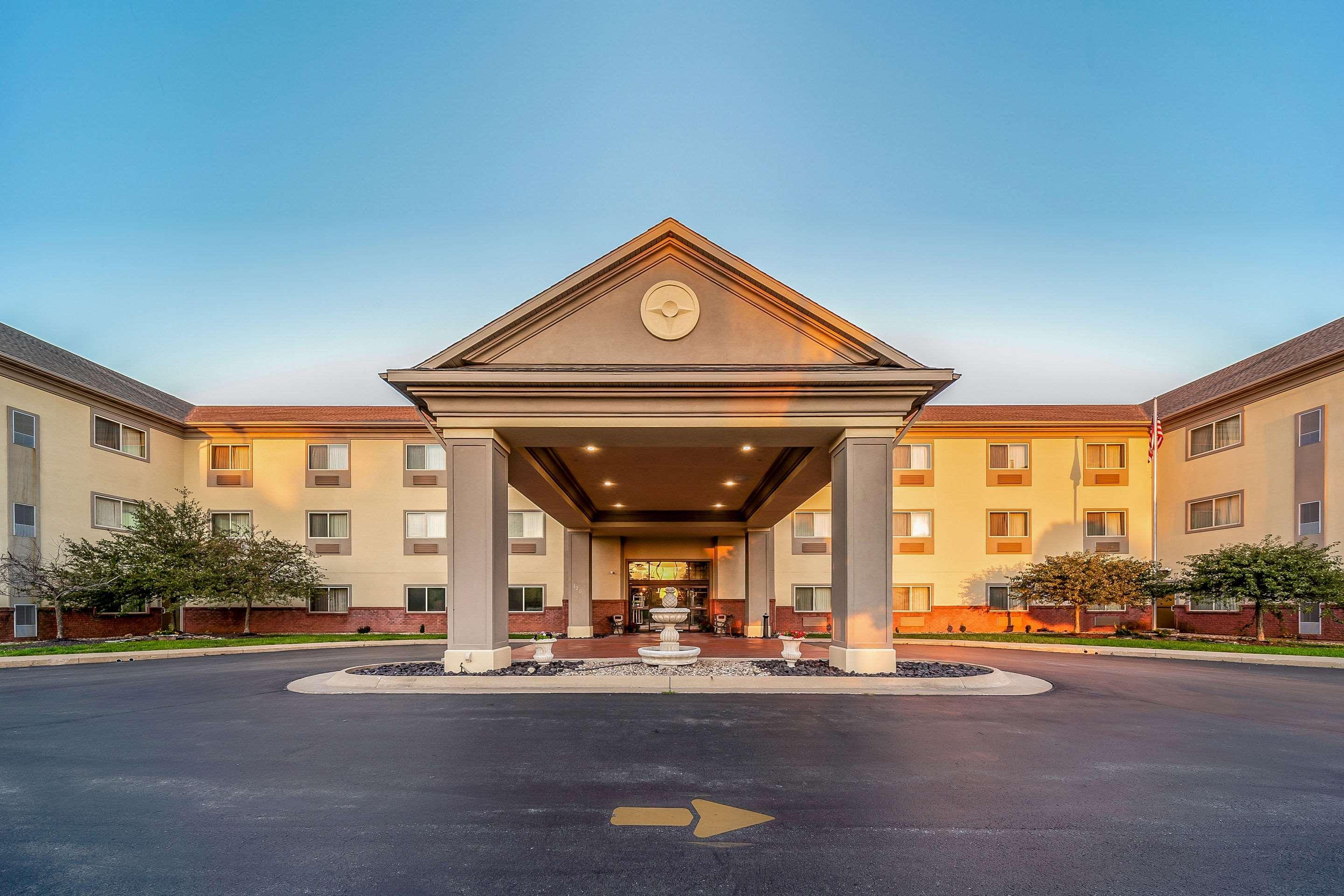 Quality Inn & Suites Ганнибал Экстерьер фото