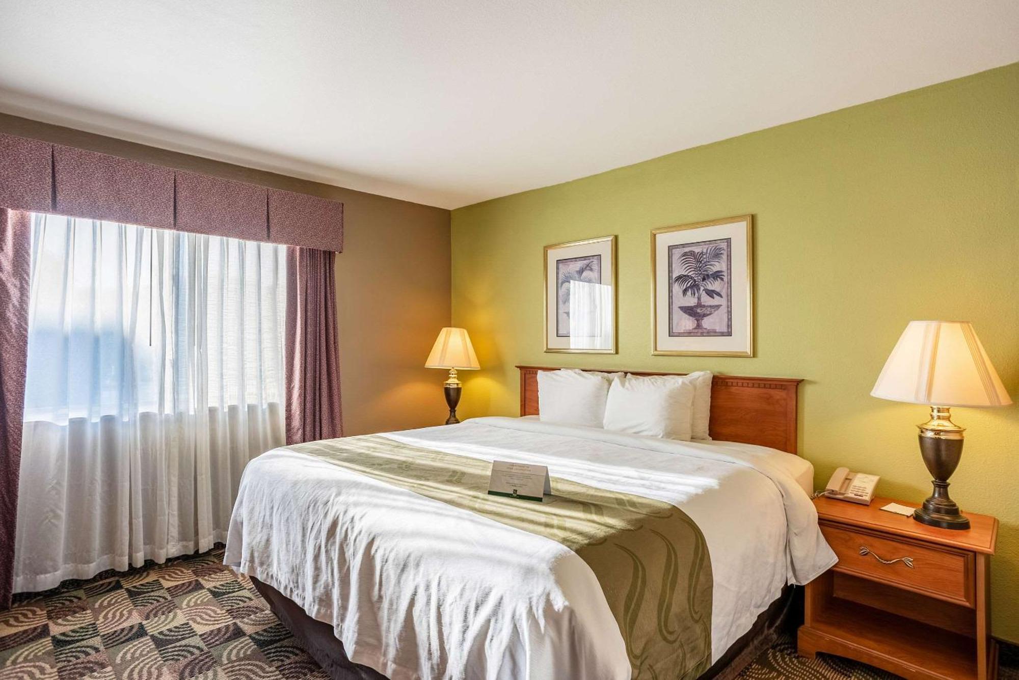 Quality Inn & Suites Ганнибал Экстерьер фото