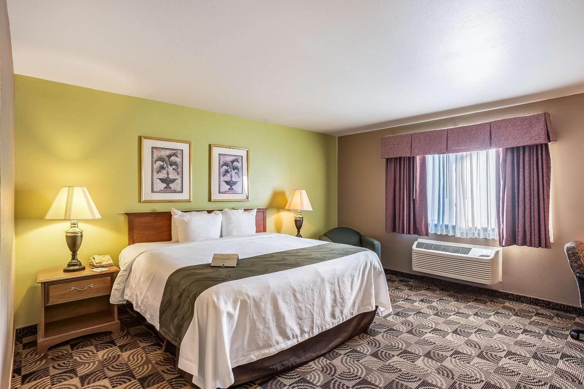 Quality Inn & Suites Ганнибал Экстерьер фото