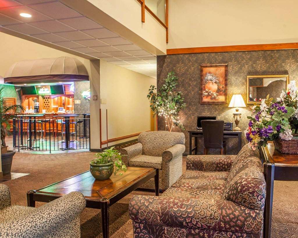 Quality Inn & Suites Ганнибал Интерьер фото
